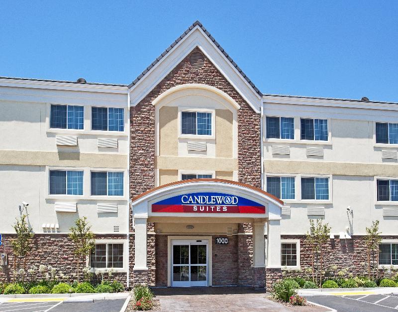 Candlewood Suites Turlock By Ihg Екстер'єр фото