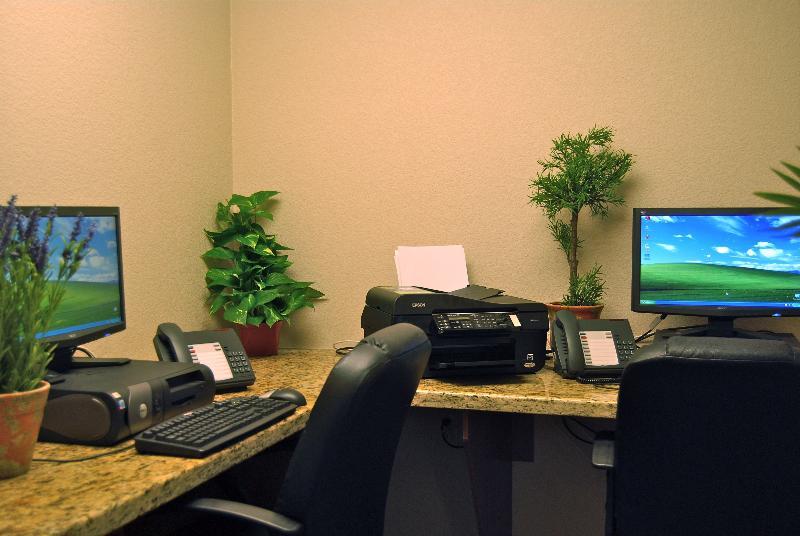 Candlewood Suites Turlock By Ihg Екстер'єр фото