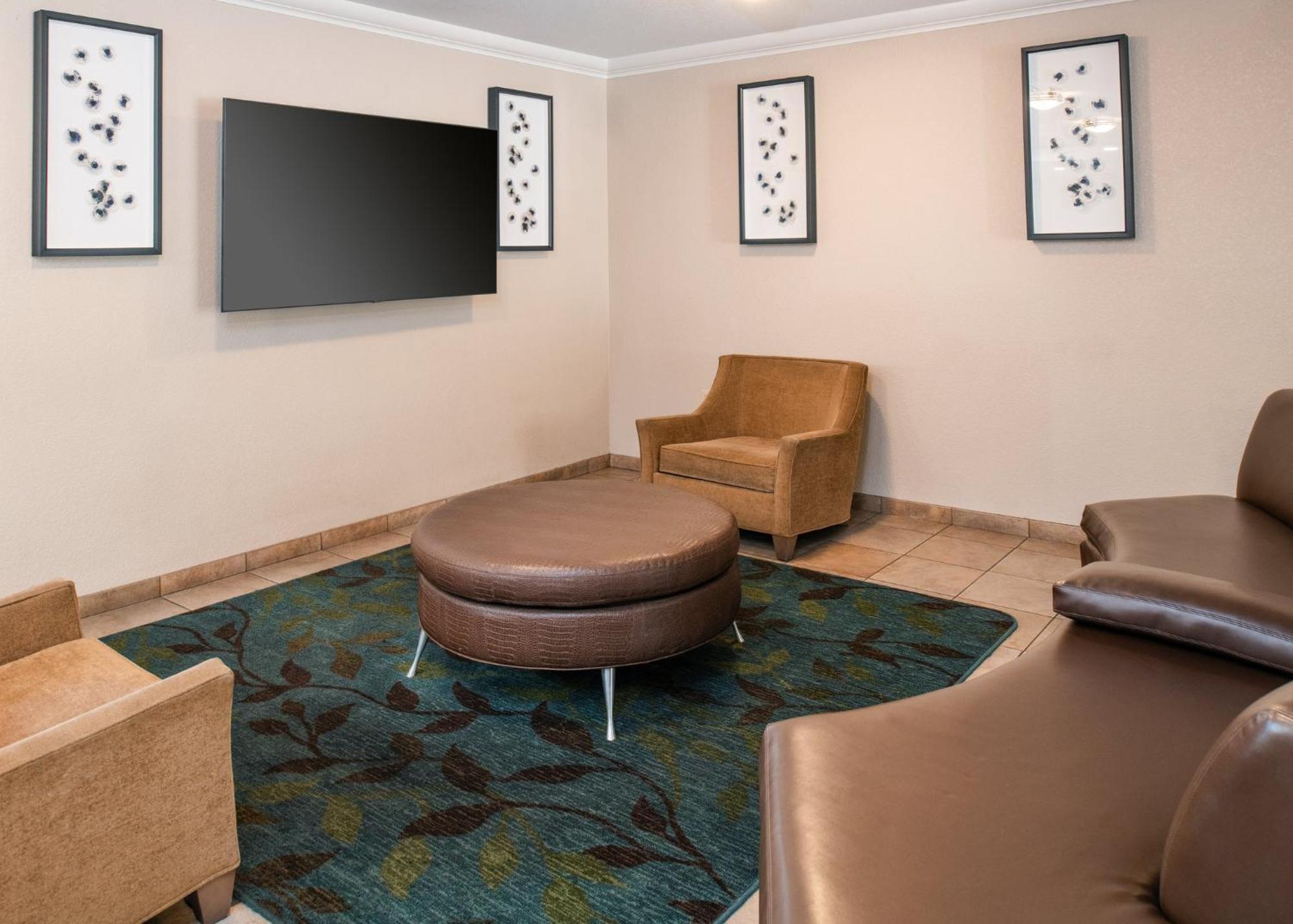 Candlewood Suites Turlock By Ihg Екстер'єр фото