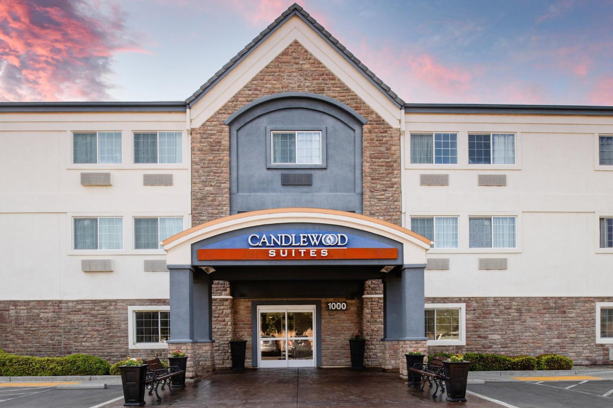 Candlewood Suites Turlock By Ihg Екстер'єр фото
