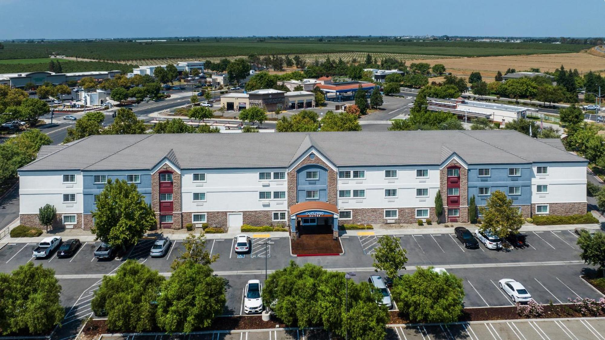 Candlewood Suites Turlock By Ihg Екстер'єр фото