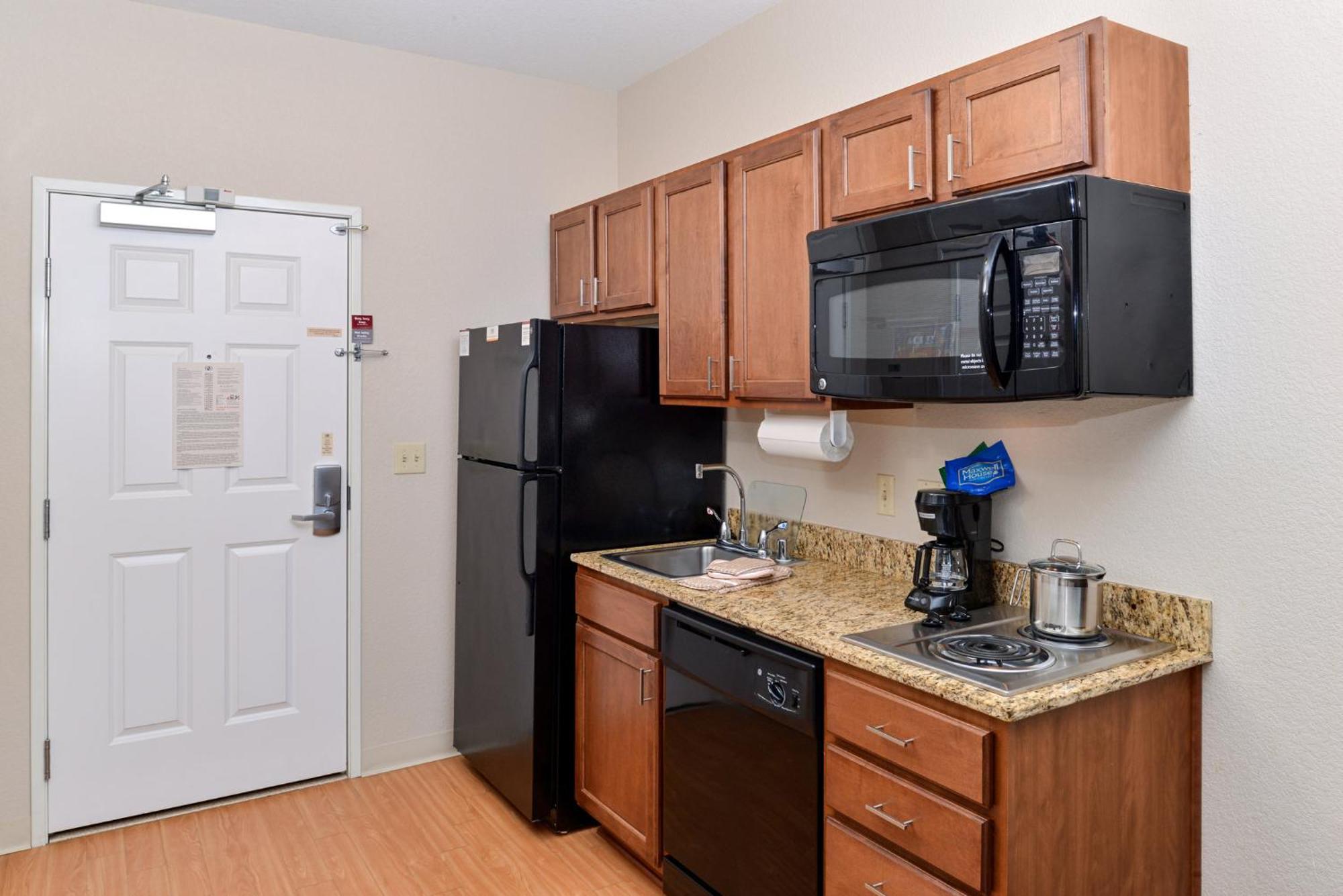 Candlewood Suites Turlock By Ihg Екстер'єр фото